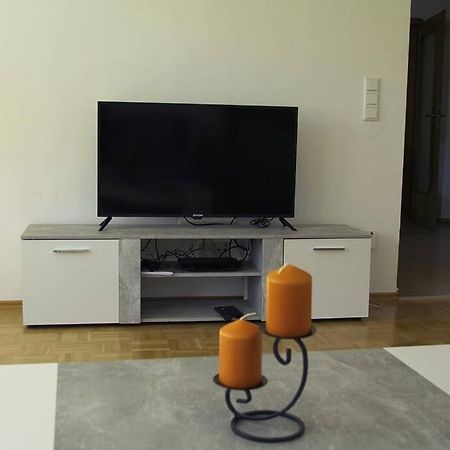 Schoene Helle Ferienwohnung In Waldnaehe Berching Buitenkant foto